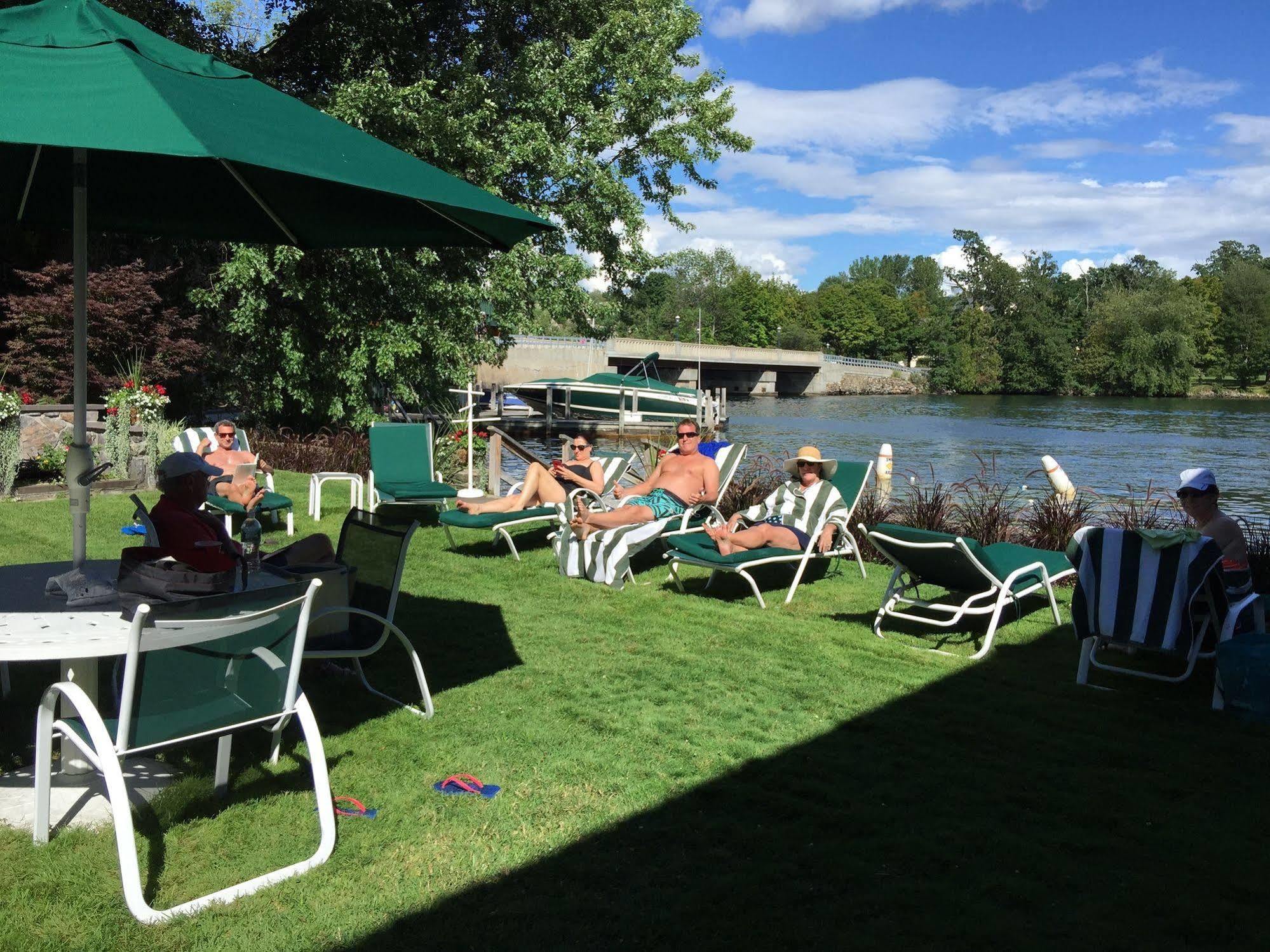 Lake George Boathouse Waterfront Lodging Bolton Landing Exteriér fotografie